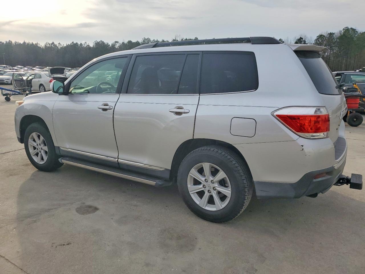 2012 TOYOTA HIGHLANDER