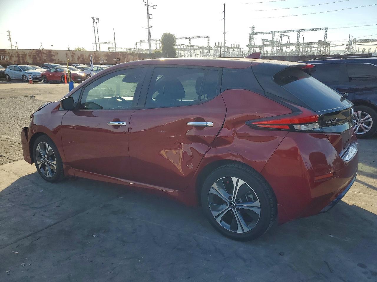 2020 NISSAN LEAF