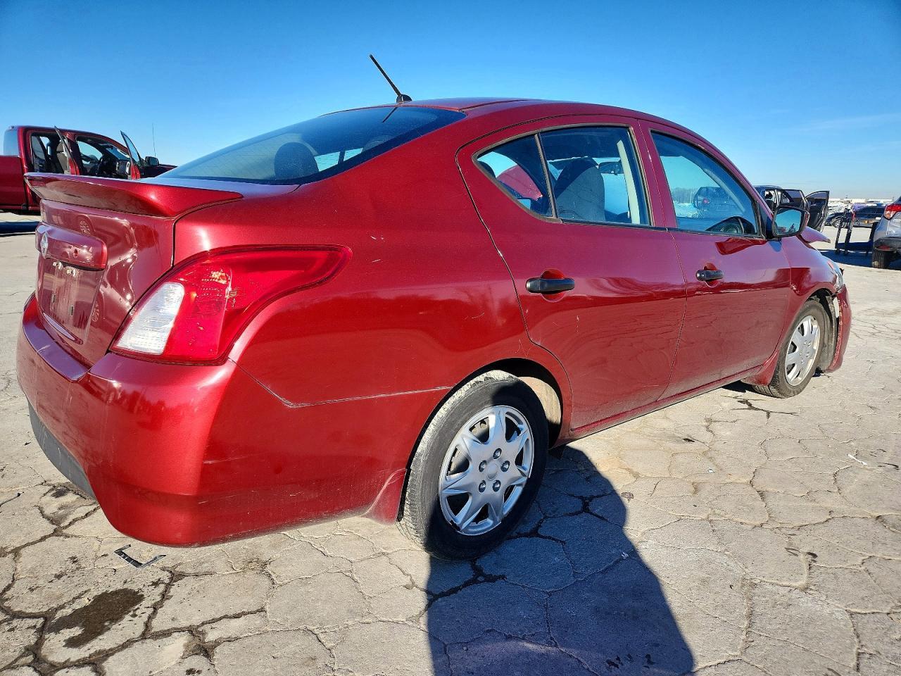 2017 NISSAN VERSA