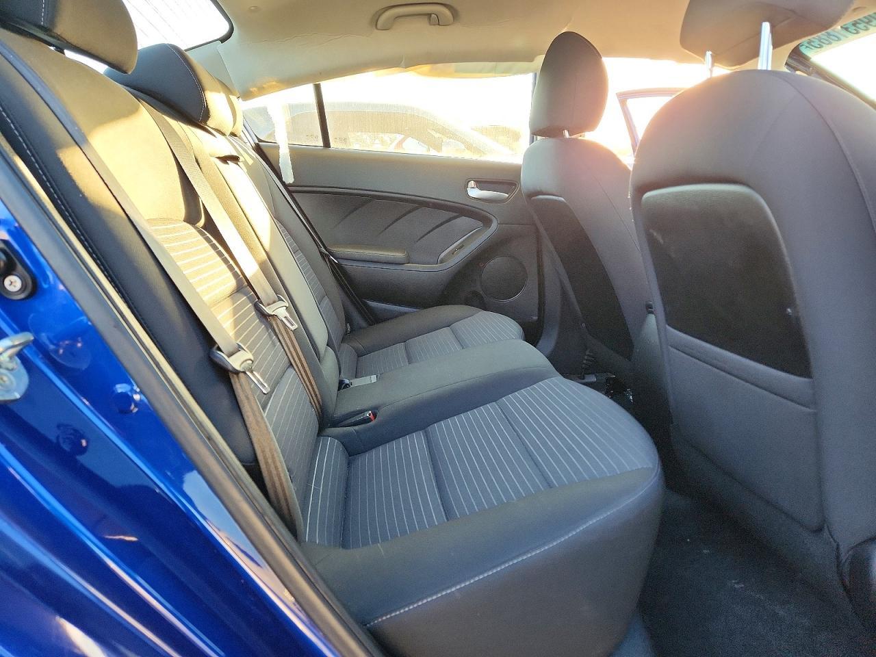 2017 KIA FORTE