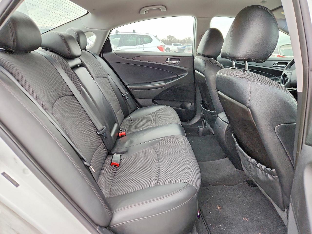 2012 HYUNDAI SONATA