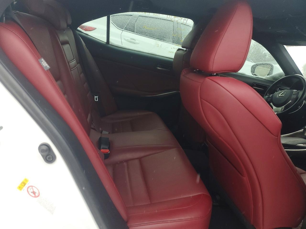 2017 LEXUS IS 300