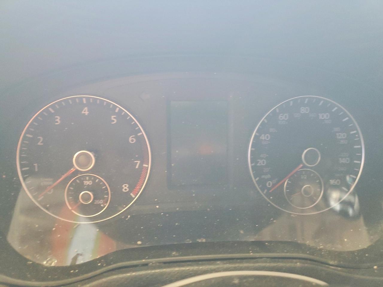 2012 VOLKSWAGEN Passat