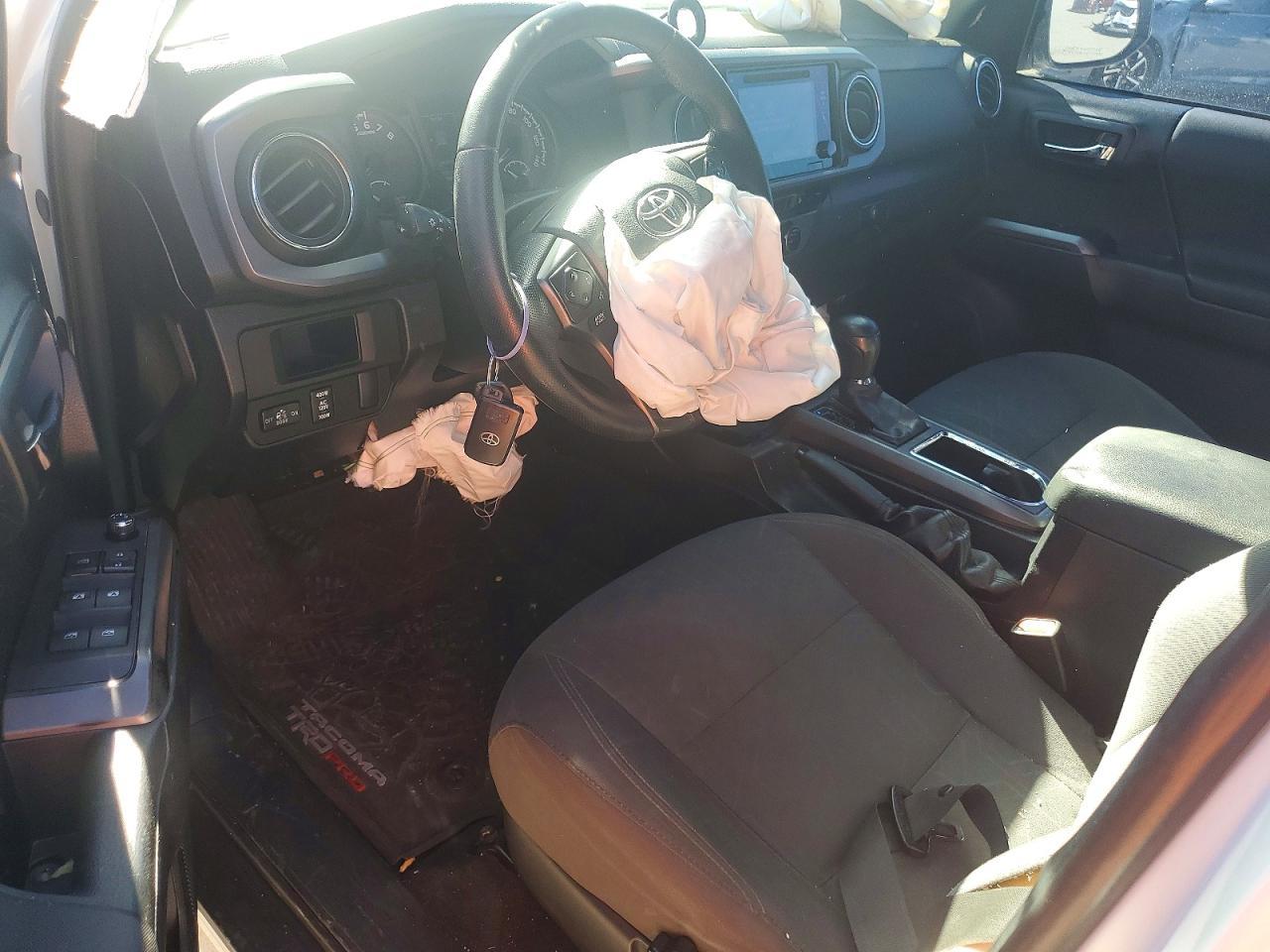 2016 TOYOTA TACOMA