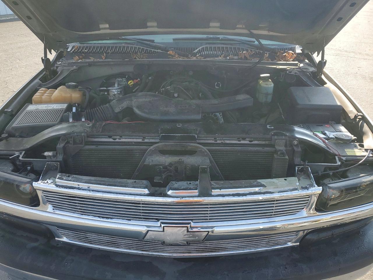 2002 CHEVROLET Tahoe