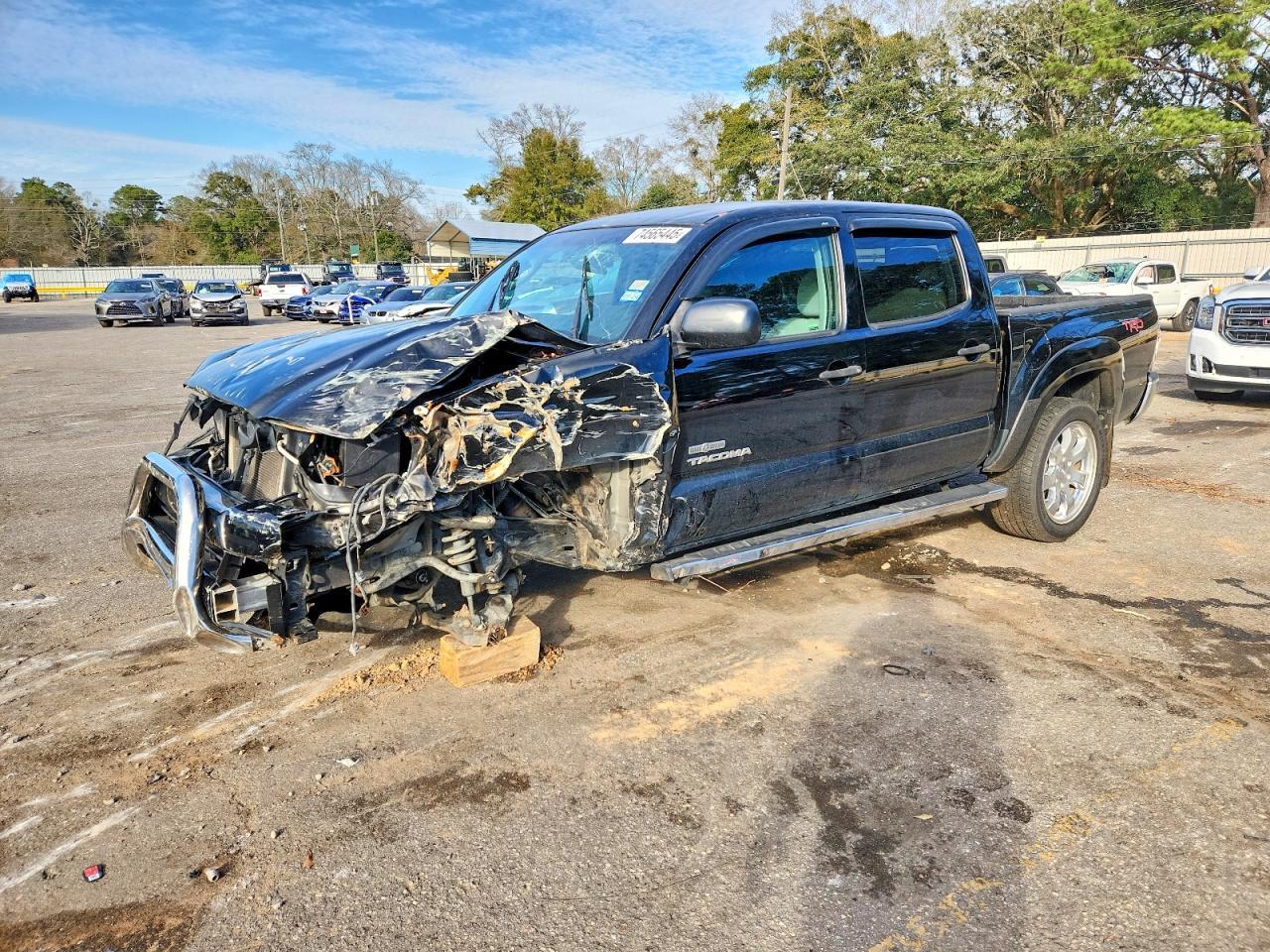 2011 TOYOTA TACOMA