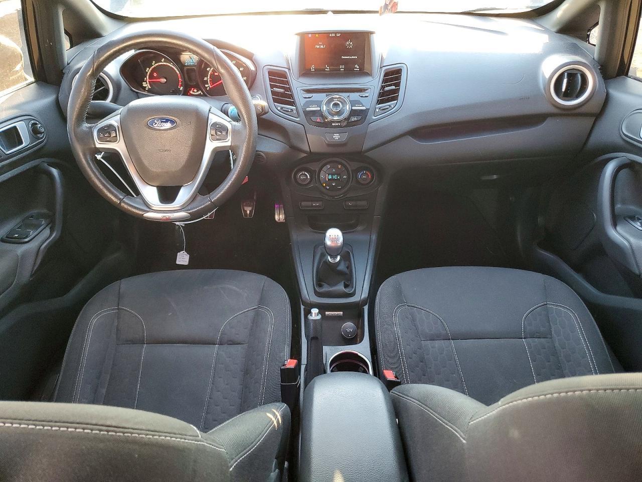 2016 FORD Fiesta