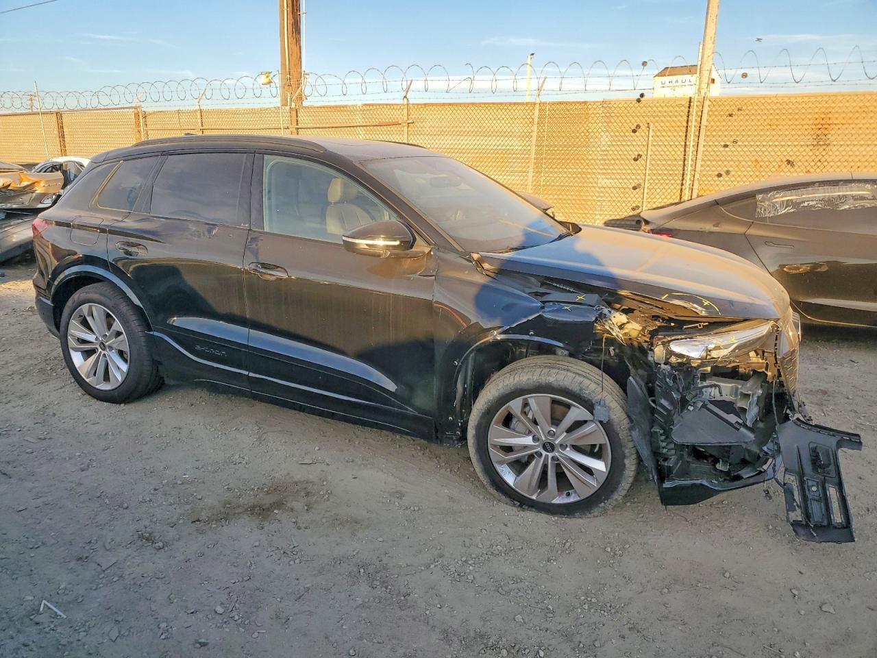 2025 AUDI Q6 e-tron