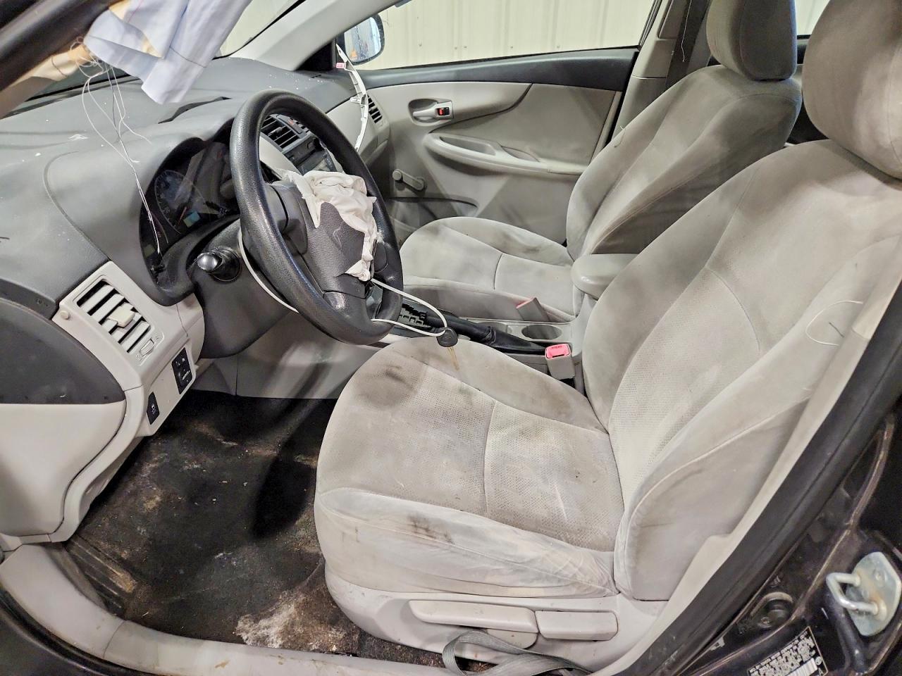 2011 TOYOTA COROLLA