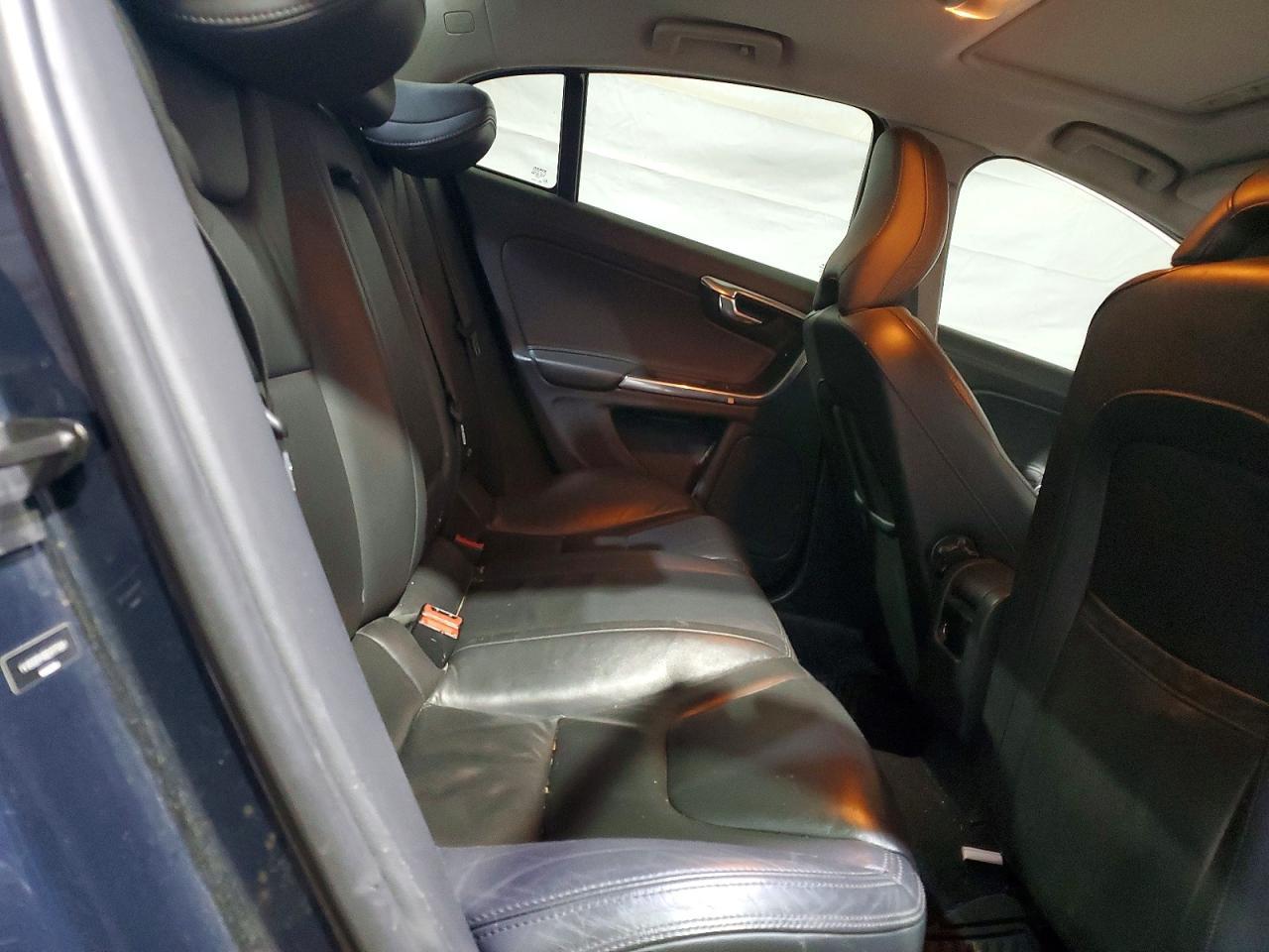 2013 VOLVO S60