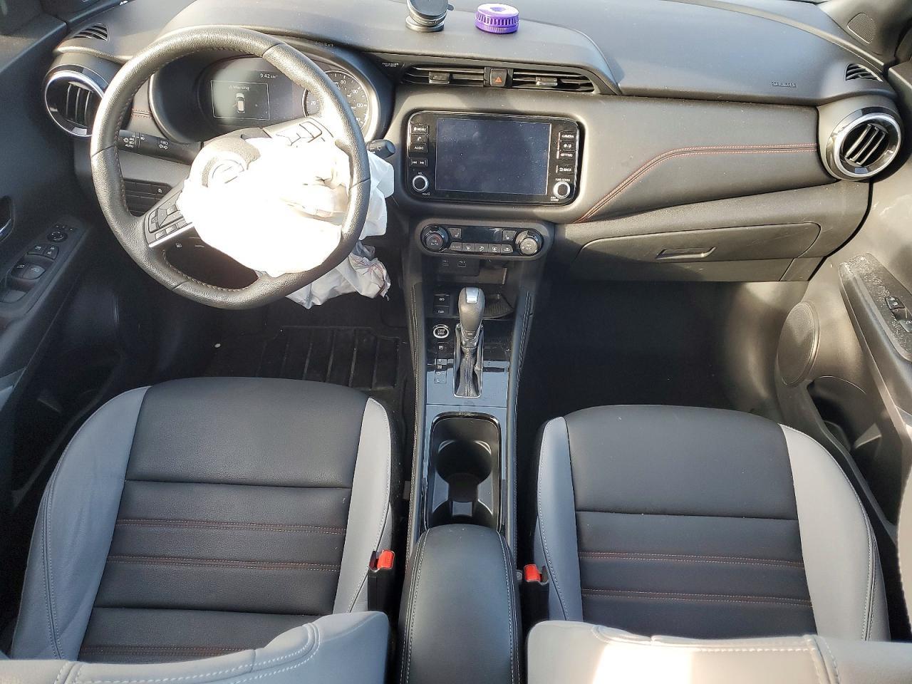 2023 NISSAN KICKS
