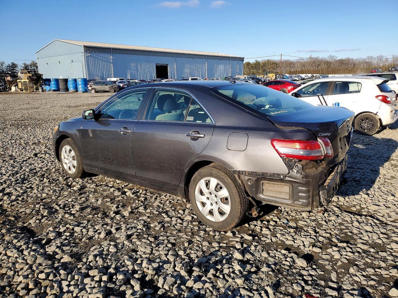 2011 TOYOTA CAMRY