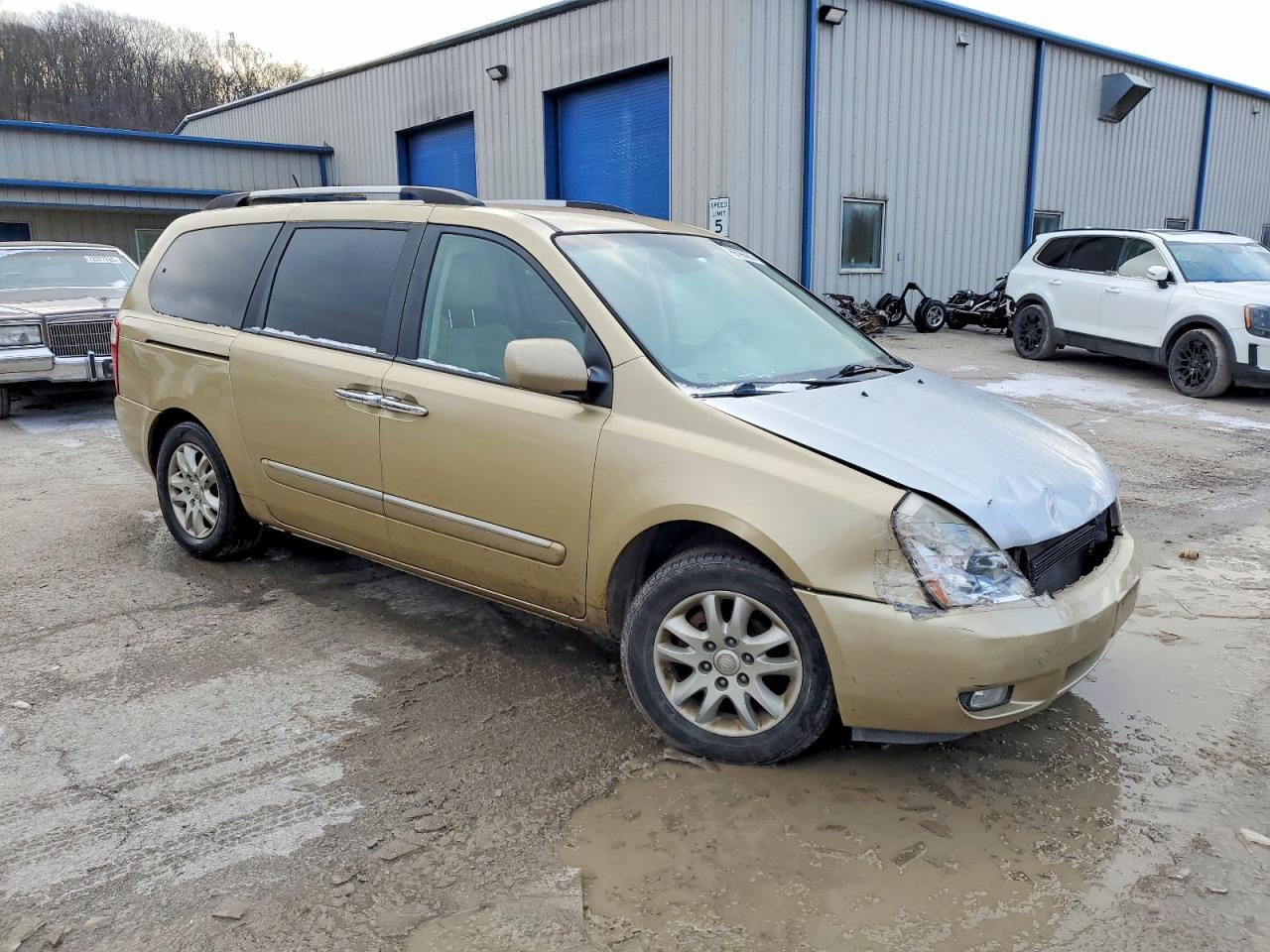 2010 KIA SEDONA