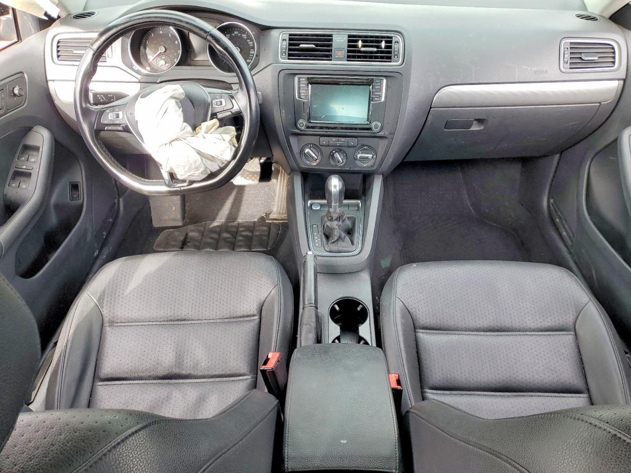 2017 VOLKSWAGEN JETTA