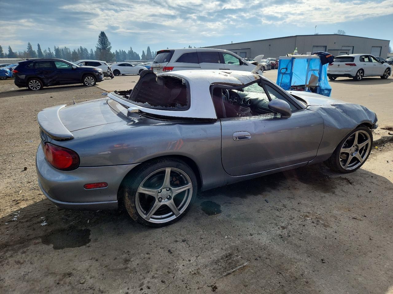 2004 MAZDA MX-5 Miata