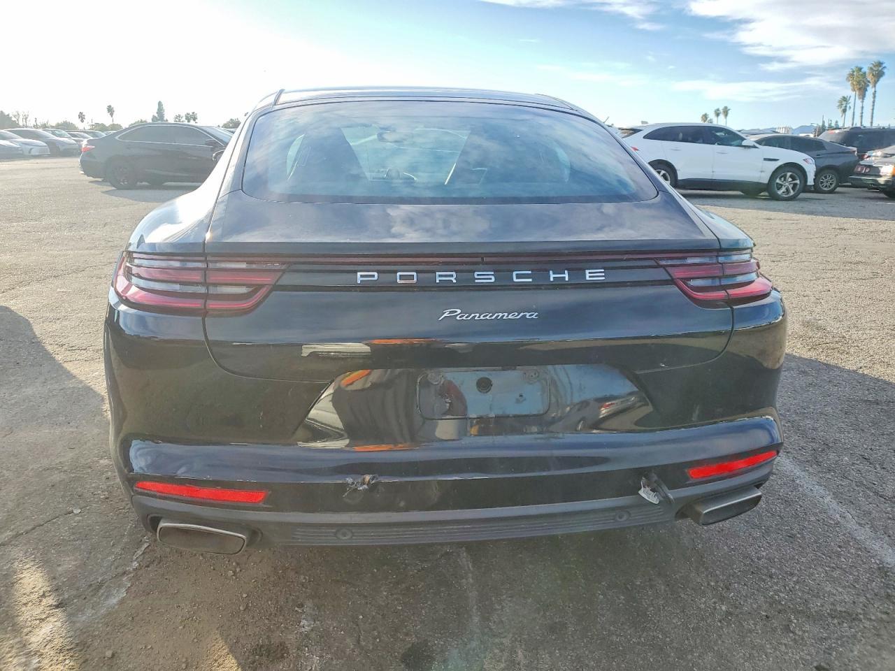 2020 PORSCHE Panamera