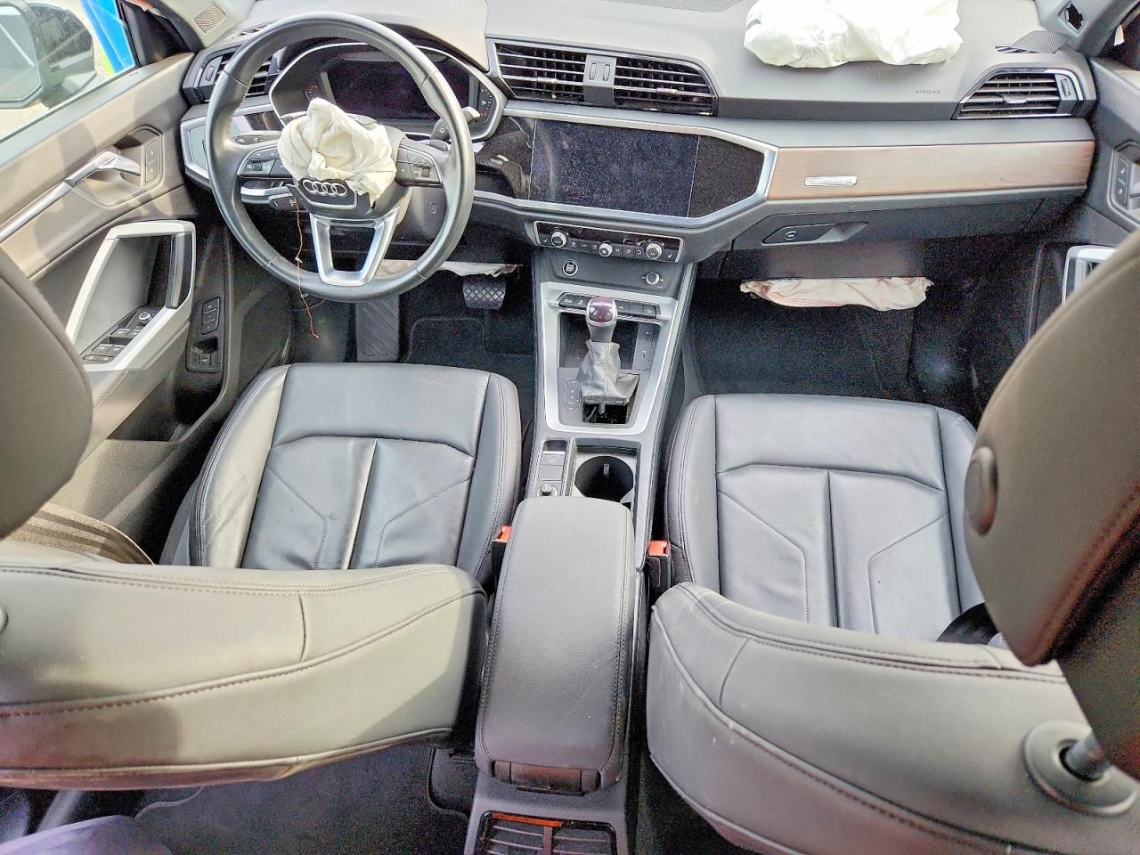 2022 AUDI Q3