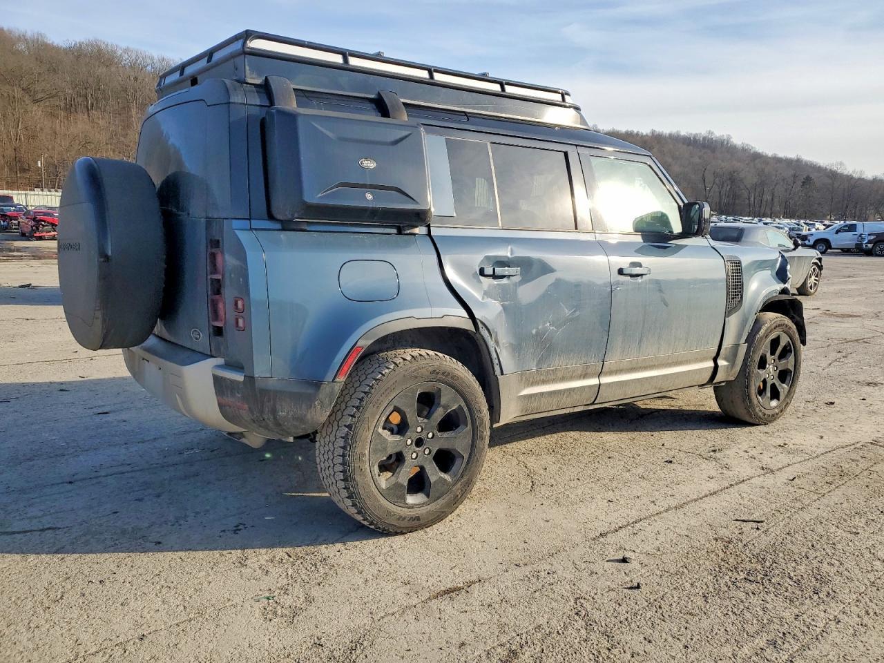 2020 LAND ROVER Defender