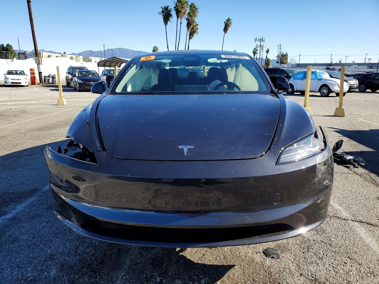2025 TESLA MODEL 3
