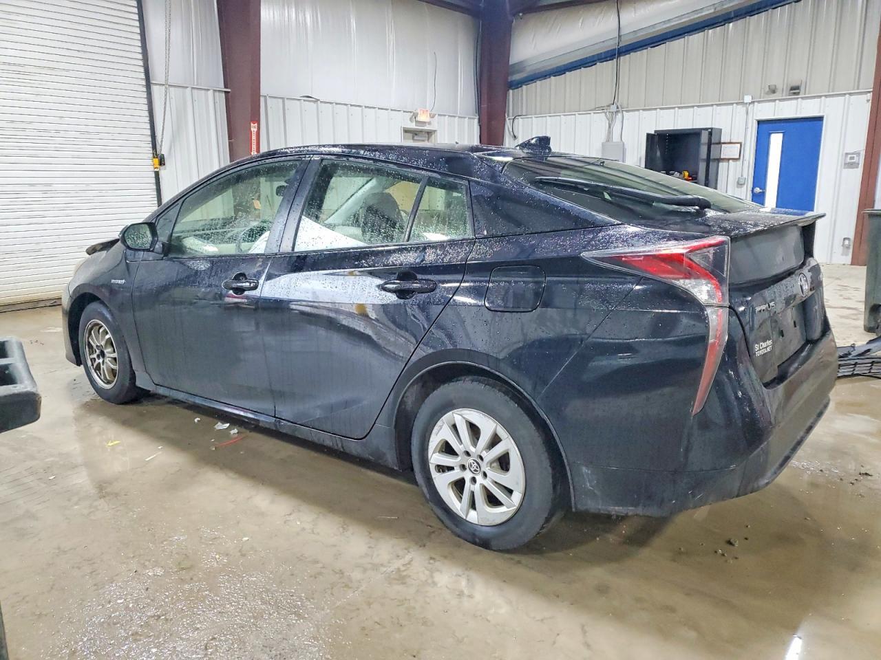 2016 TOYOTA PRIUS