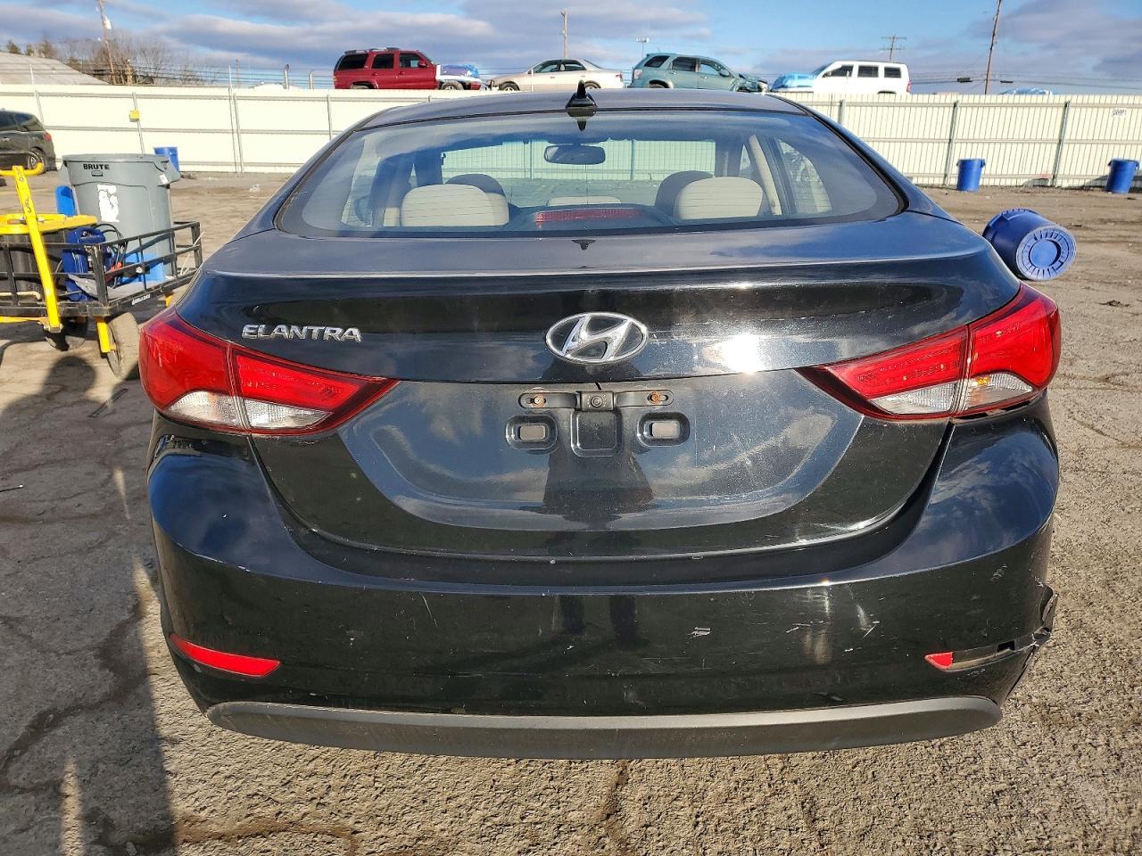 2016 HYUNDAI ELANTRA
