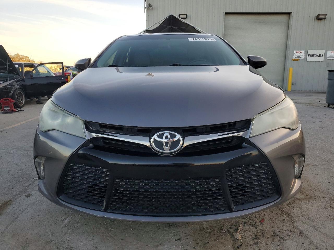 2017 TOYOTA CAMRY