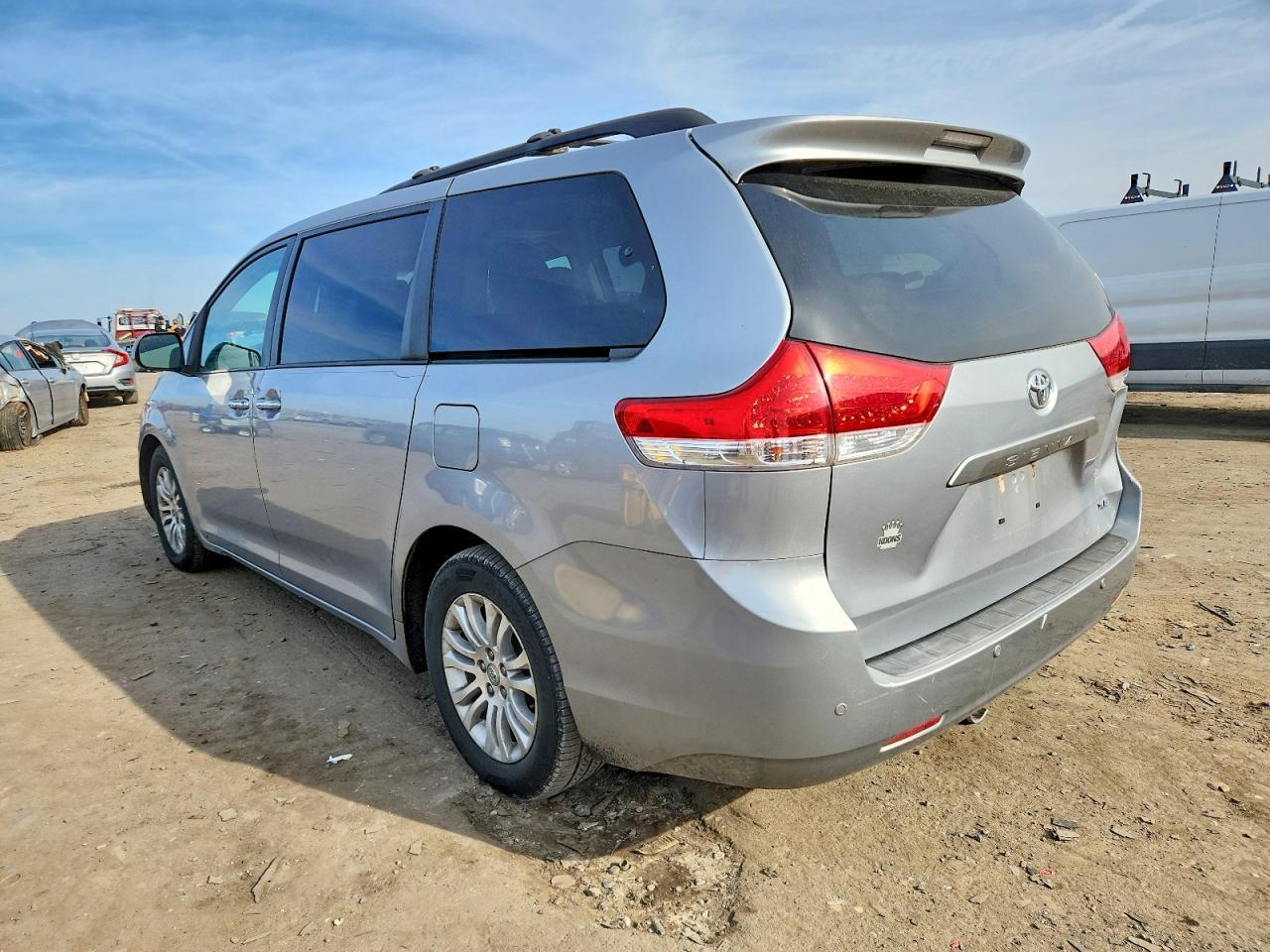 2014 TOYOTA SIENNA