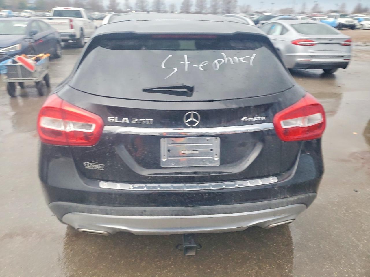 2016 MERCEDES-BENZ GLA-Class