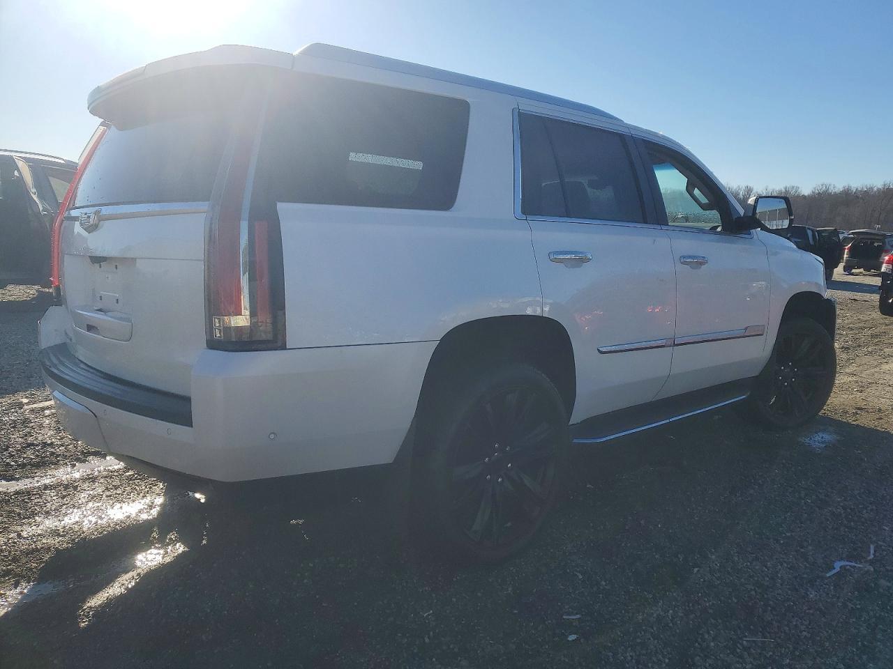 2018 CADILLAC ESCALADE