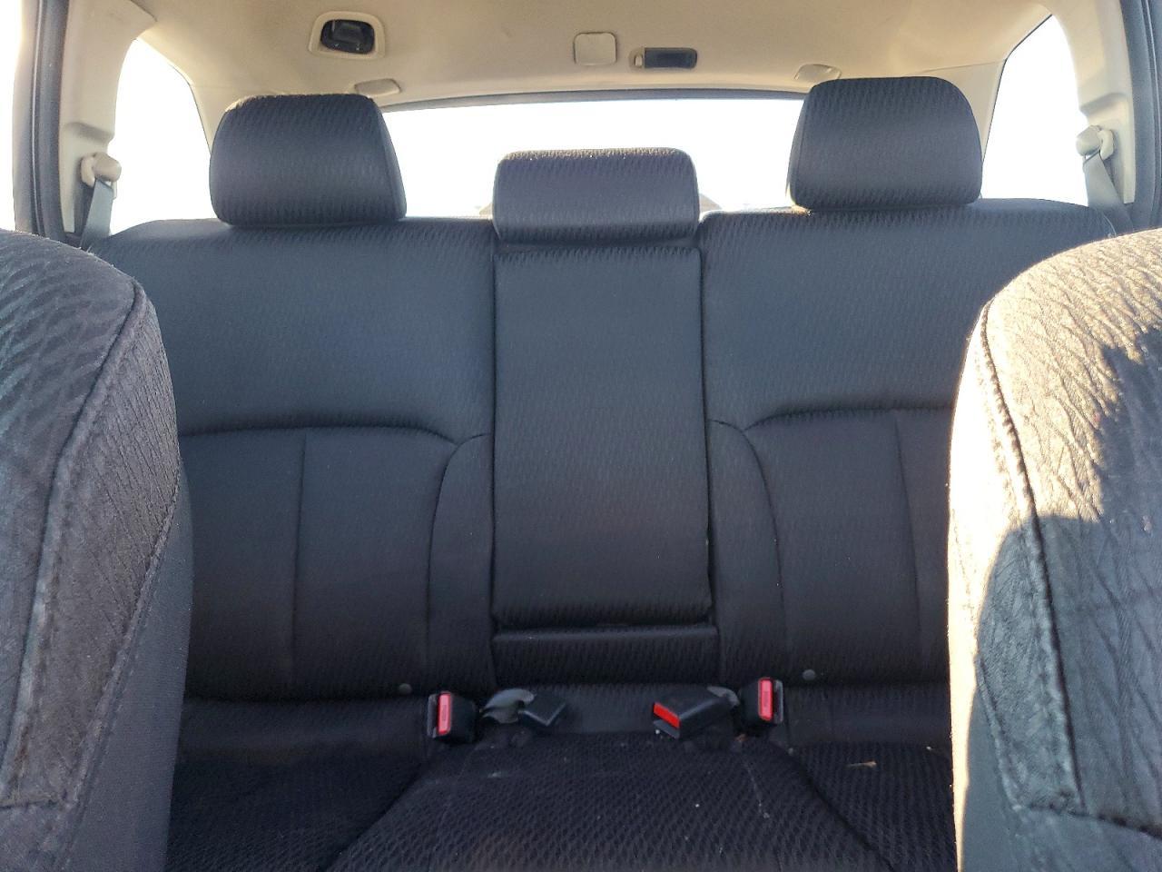 2011 SUBARU Outback