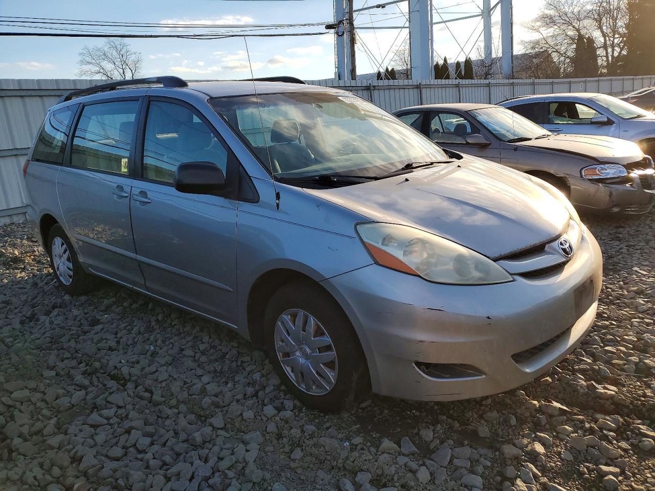 2006 TOYOTA SIENNA