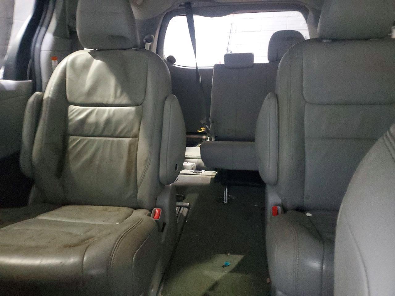 2015 TOYOTA SIENNA