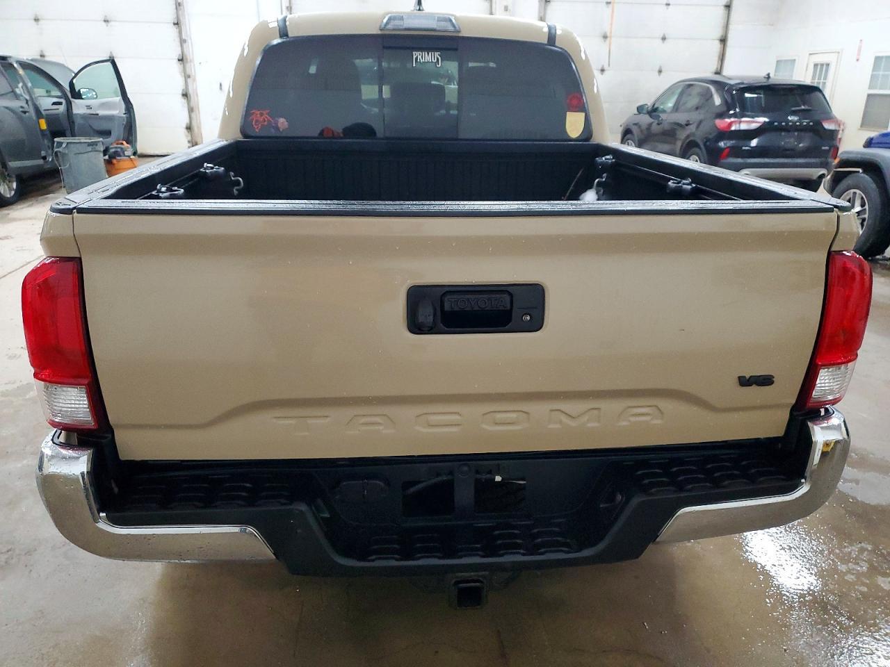 2017 TOYOTA TACOMA