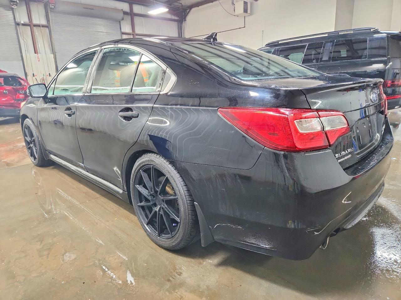 2017 SUBARU Legacy
