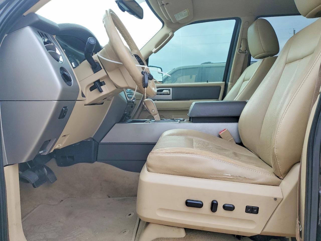 2014 FORD Expedition