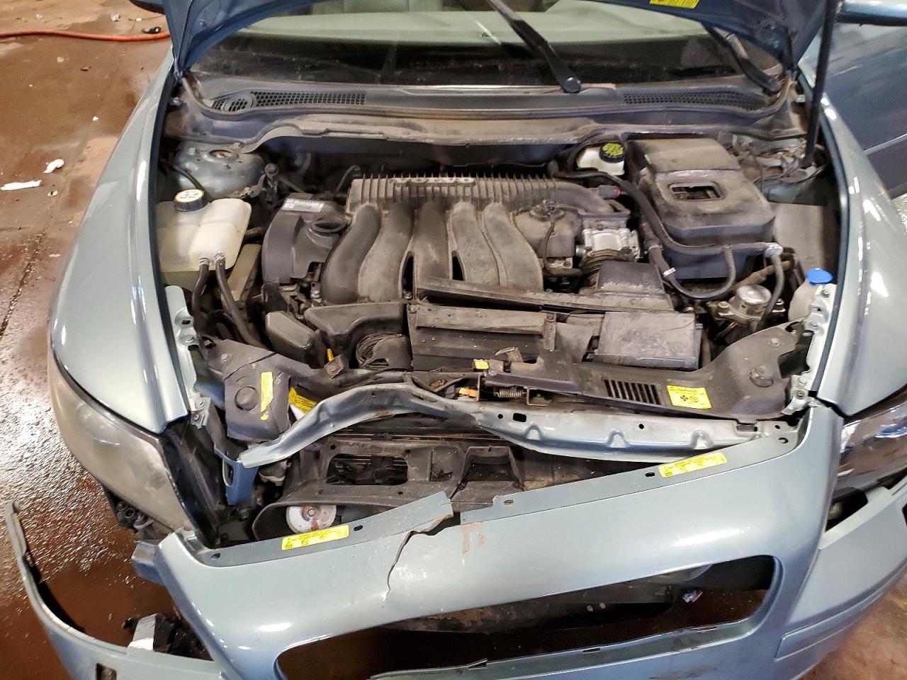 2004 VOLVO S40