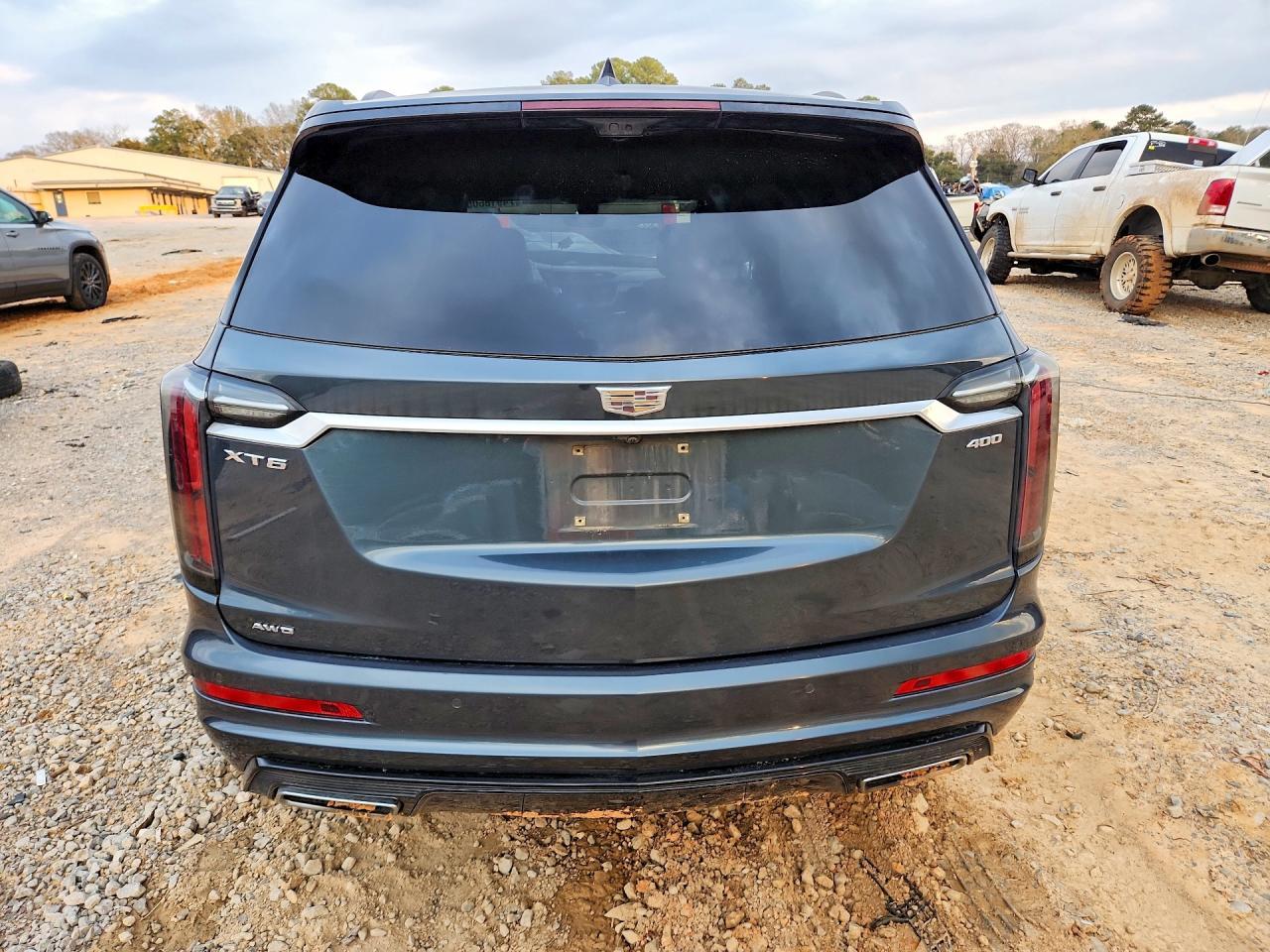 2020 CADILLAC XT6