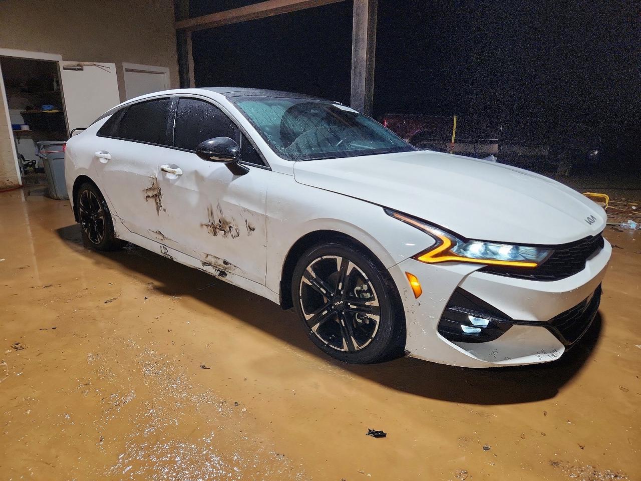 2022 KIA K5