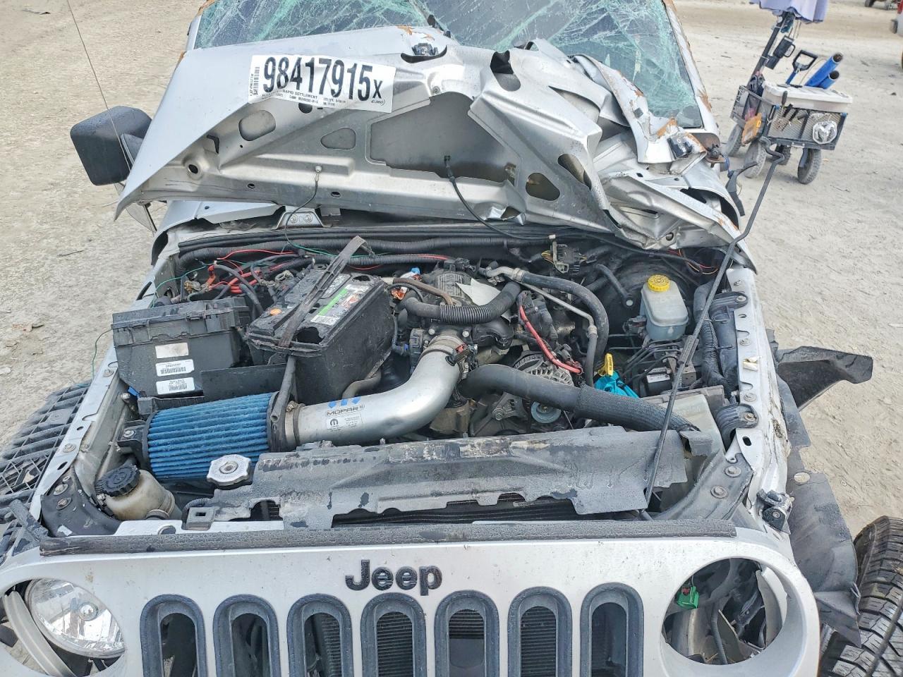 2011 JEEP WRANGLER