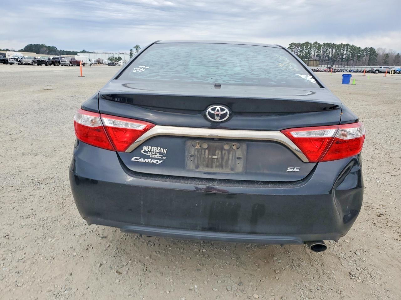 2017 TOYOTA CAMRY