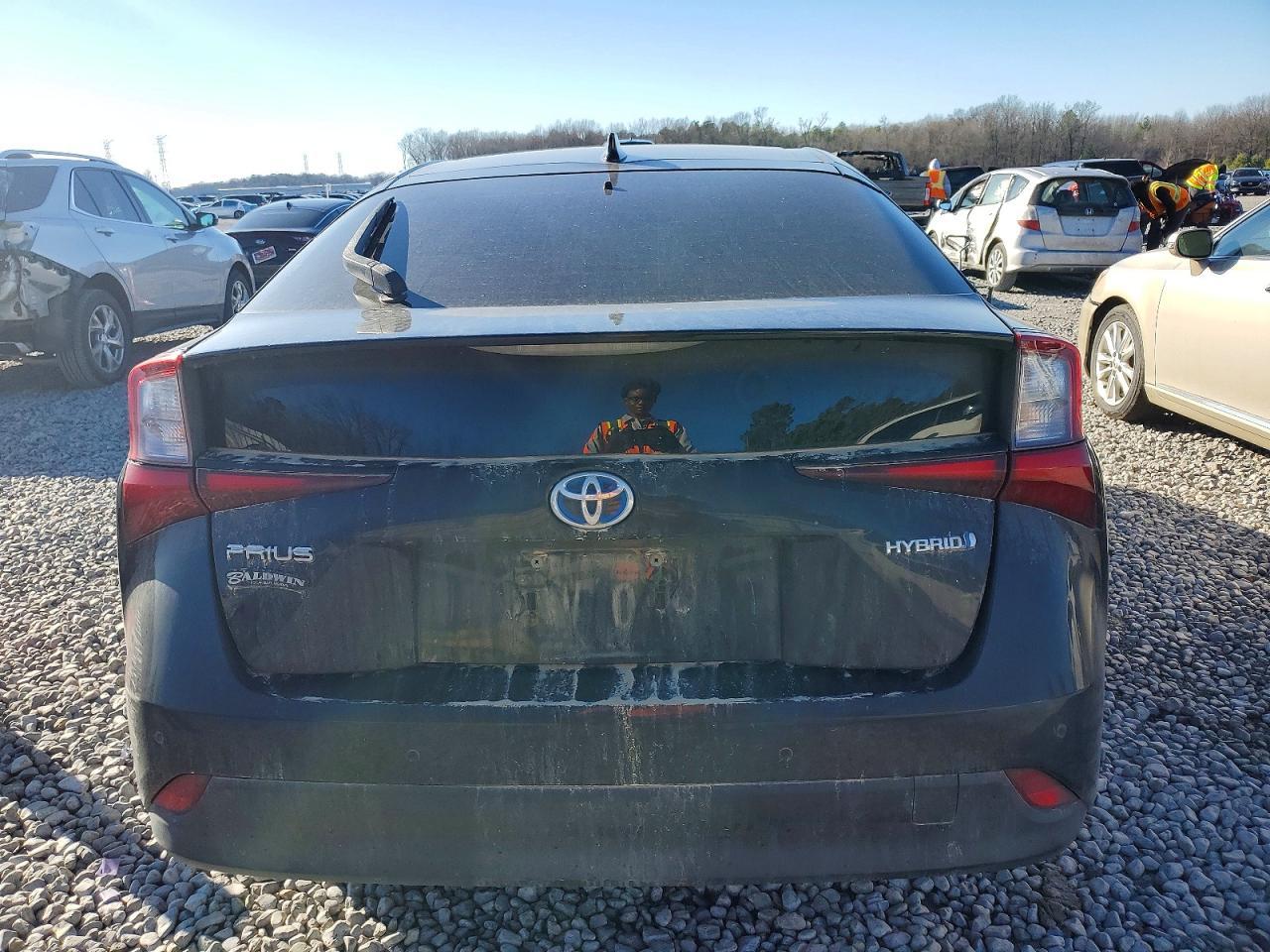 2019 TOYOTA PRIUS