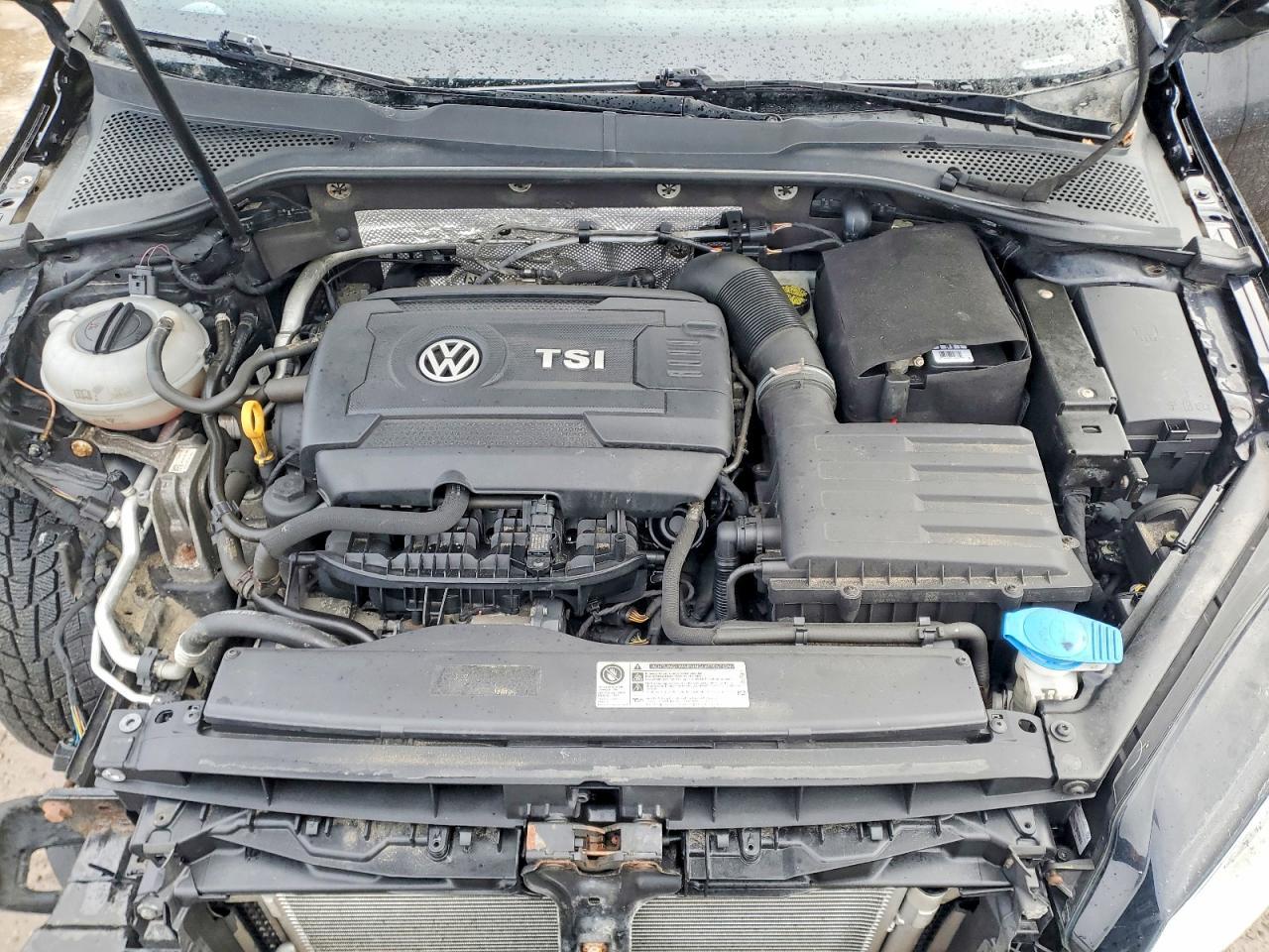 2017 VOLKSWAGEN GOLF