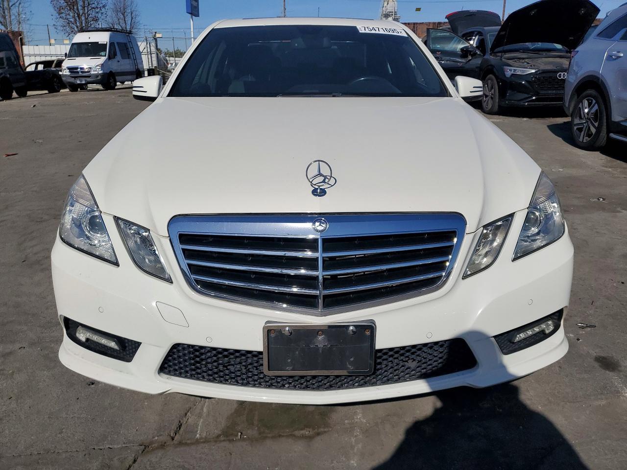 2011 MERCEDES-BENZ E-Class