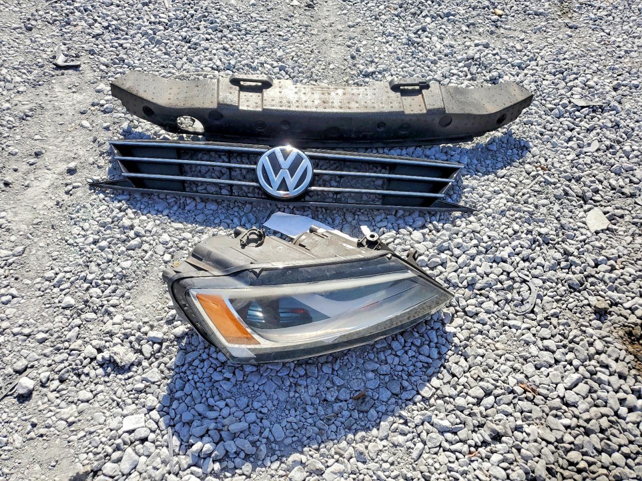 2015 VOLKSWAGEN JETTA