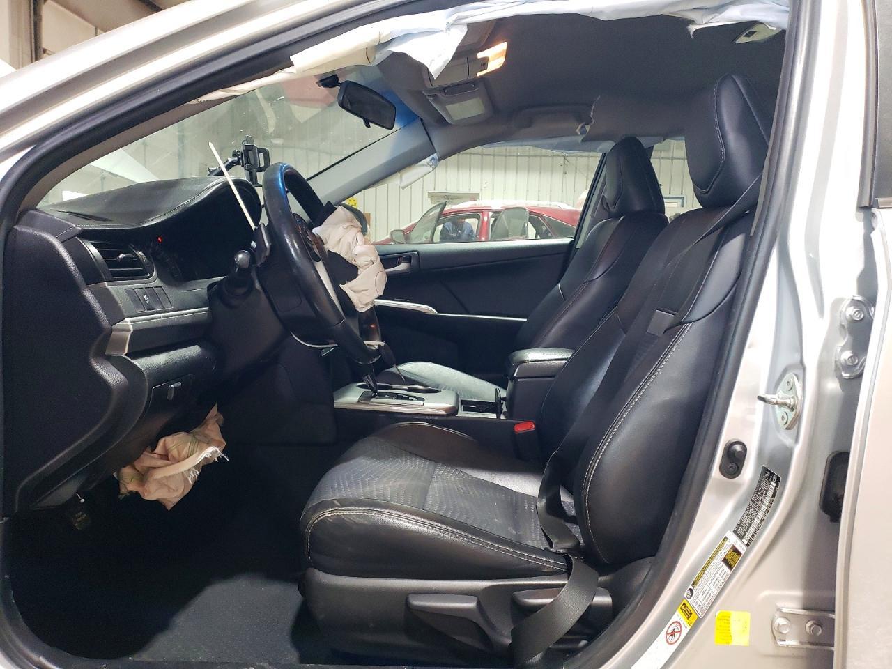 2014 TOYOTA CAMRY