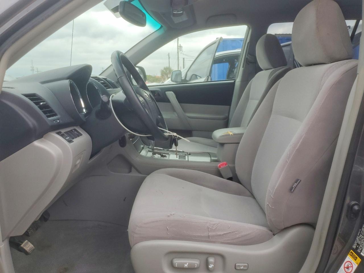 2009 TOYOTA HIGHLANDER