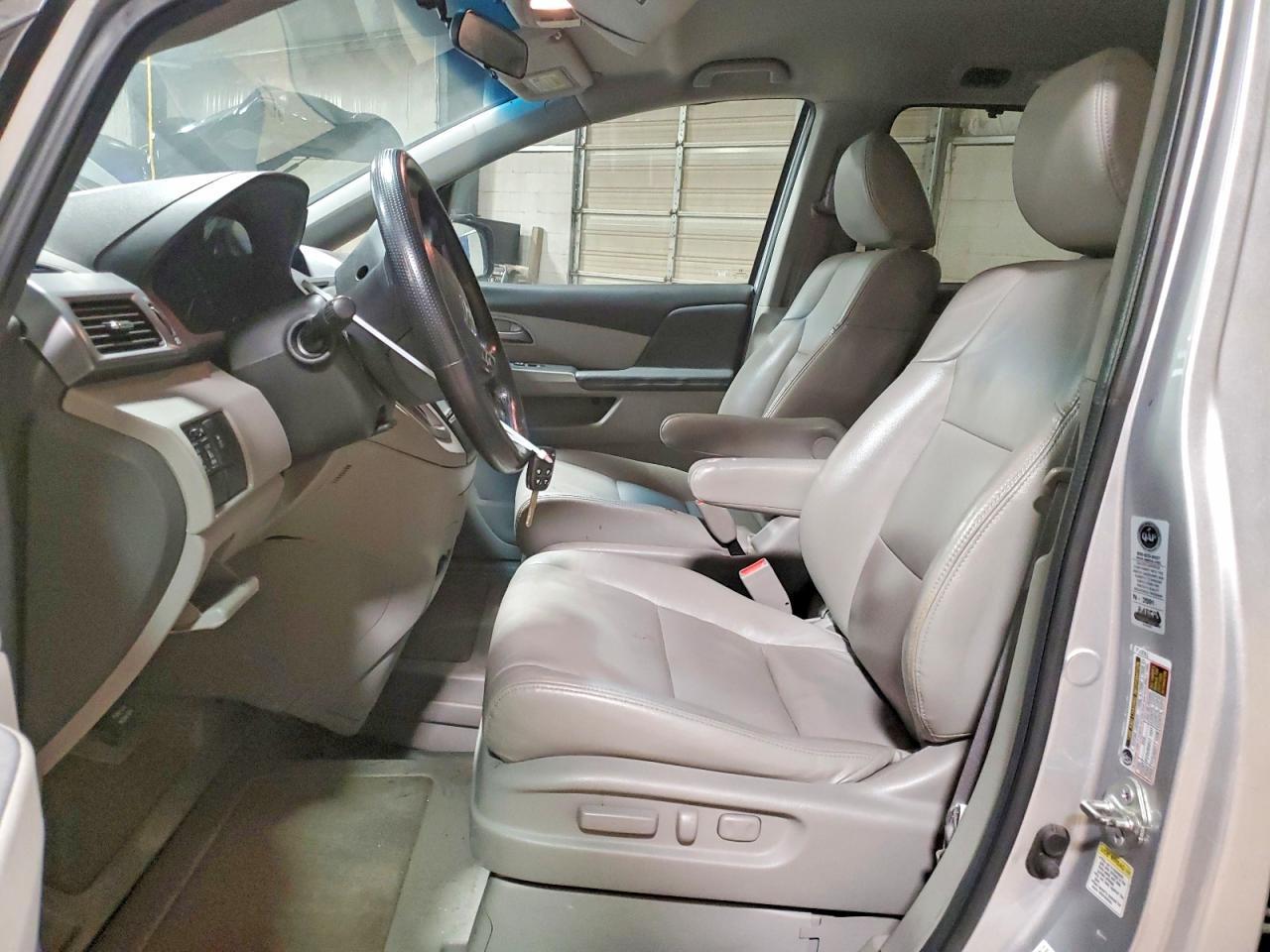 2011 HONDA ODYSSEY