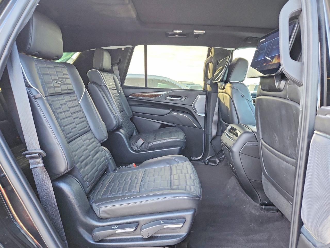 2023 CADILLAC ESCALADE