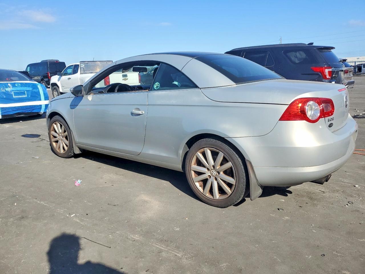 2009 VOLKSWAGEN EOS