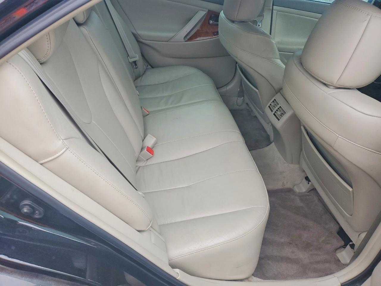 2010 TOYOTA CAMRY